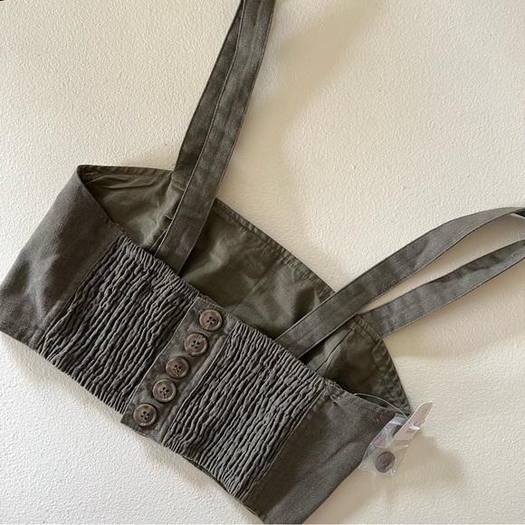 Urban Outfitters crop tank - Picture 3 of 6